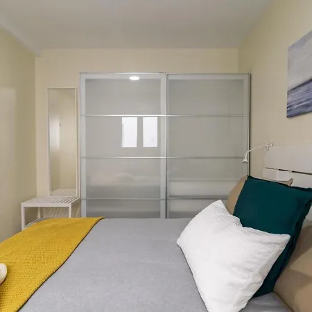 Nuevos Lightbooking Livian Palmas Apartment *